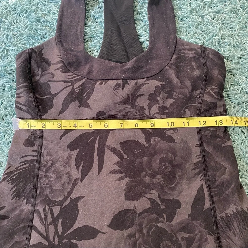 Lululemon 🍋 Scoop Neck Tank Lion BriskBloom Black - Picture 5 of 16